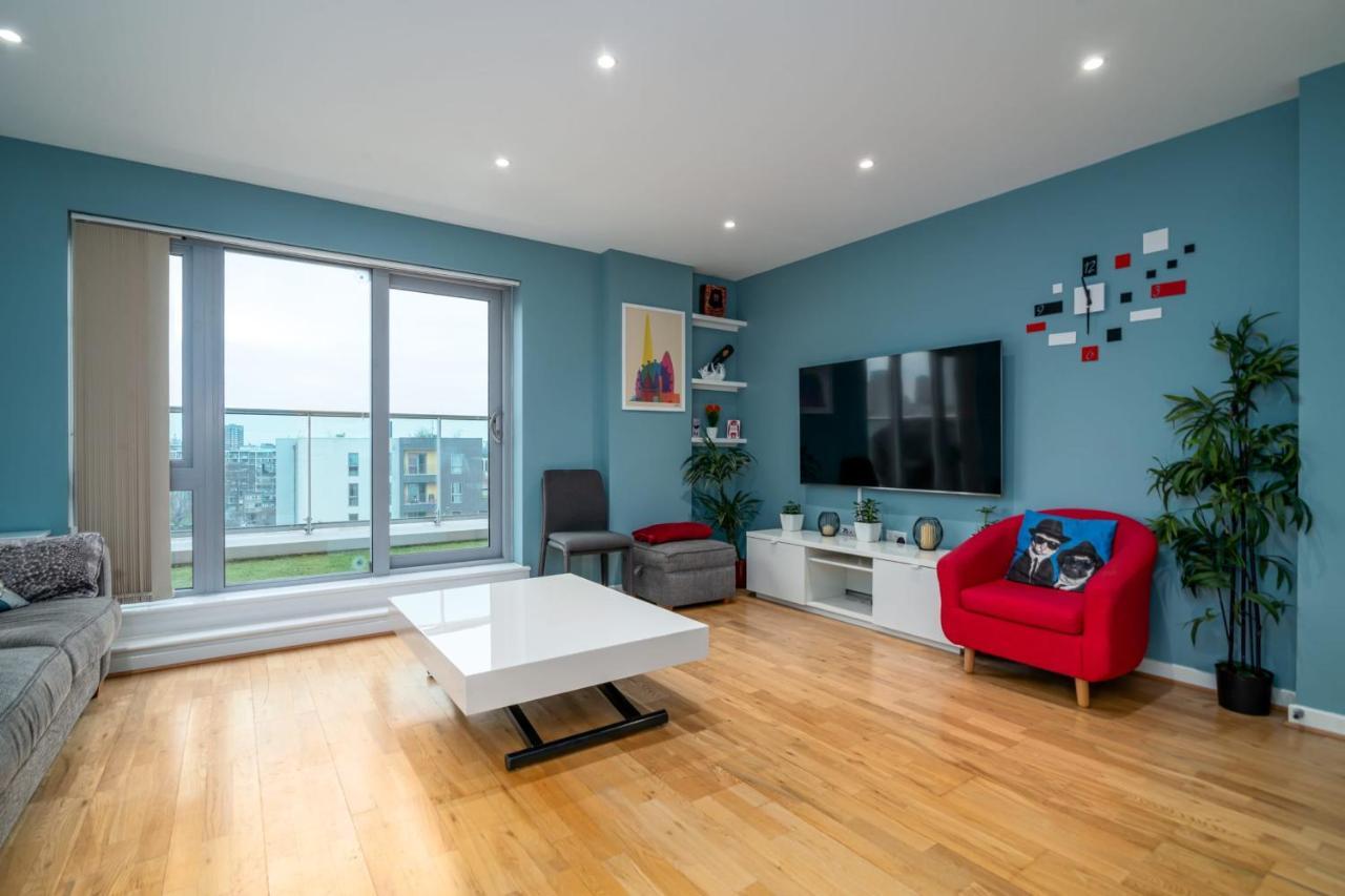 لندن Guestready - Magnificent City View Penthouse المظهر الخارجي الصورة